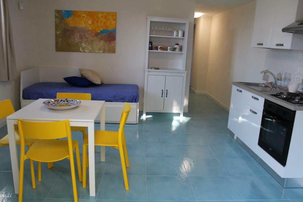 Ferienwohnung Acquamarina House On The Beach Alcamo Marina Exterior foto